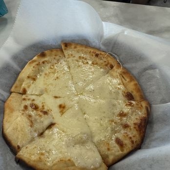Vasken's Deli - Kids meal Cheese Pizza - Delis Near Me - Branson, Missouri