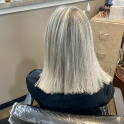 Cut Above Styling Salon