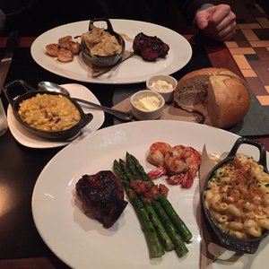J Gilbert S Wood Fired Steaks Seafood Glastonbury Updated Covid 19 Hours Services 963 Photos 610 Reviews Steakhouses 185 Glastonbury Blvd Glastonbury Ct Restaurant Reviews Phone Number Yelp