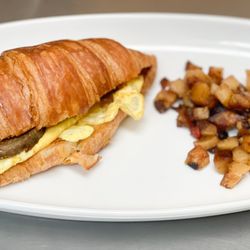 Nola Bistro 54 - Croissant sandwich
