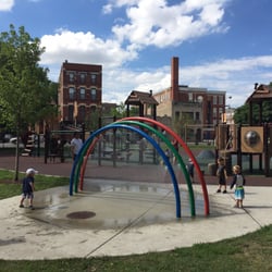 Eckhart Park - Chicago Park District - Water feature and great newer park! One of the best in Chicago I've seen.
