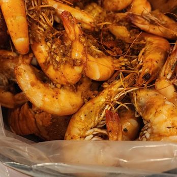 The Submarine Crab - Combo 2 - 2lbs of shrimp, 2 potatoes, 2 corn, 4 sausage, 2 lobster tail - Cajun/Creole Near Me - Diamond Bar, California The Submarine Crab - Combo 2 - 2lbs of shrimp, 2 potatoes, 2 corn, 4 sausage, 2 lobster tail - Cajun/Creole Near Me - Diamond Bar, California