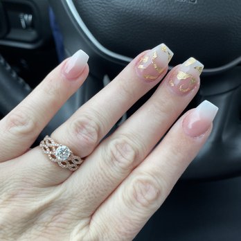AJ Nails Spa - Ombre coffin nails with gold flake! LOVE LOVE LOVE!! - Nail Salons Near Me - Vacaville, California AJ Nails Spa - Ombre coffin nails with gold flake! LOVE LOVE LOVE!! - Nail Salons Near Me - Vacaville, California