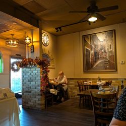 Ovidios Italian Restaurant - Interior of restaurant