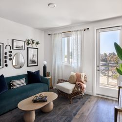 Anton Pacific - Charming spacious apartments