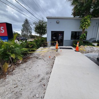 Avis - Car Rental Near Me - Pompano Beach, Florida