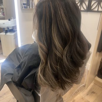 The Mane House Studio - Balayage and haircut - Hair Salons Near Me - Modesto, California