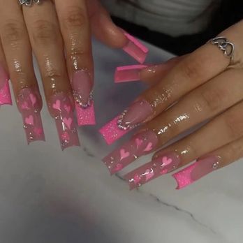 Elite Nails - By Hellen - Nail Salons Near Me - Woodland, California