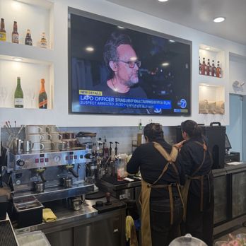 Almuerzo Café - Breakfast & Brunch Near Me - Tustin, California