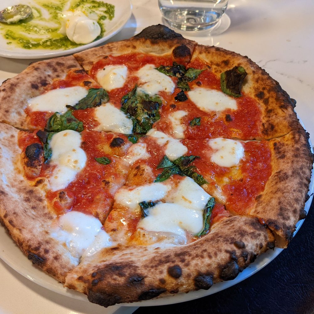 Pizza Capo - Margherita pizza - Pizza Near Me - McMinnville, Oregon
