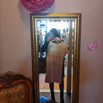 Dequeen Fashion - Women's Clothing Near Me - San Carlos, California Dequeen Fashion - Women's Clothing Near Me - San Carlos, California