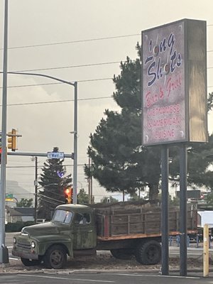 Long Shots Bar & Grill by null