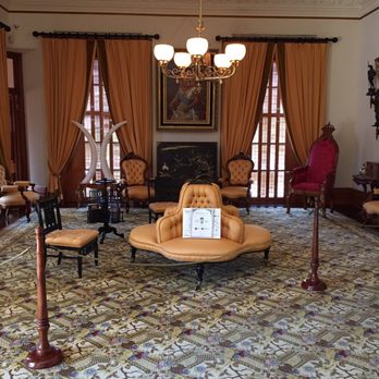 Iolani Palace - Museums Near Me - Honolulu, Hawaii