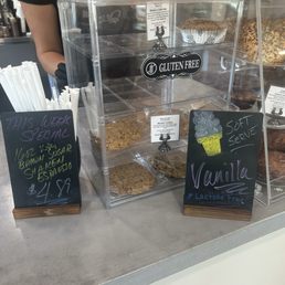 Gluten-free and lactose-free options