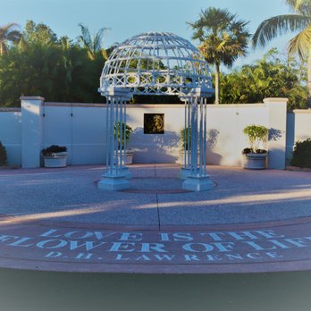 Florida Botanical Gardens - What a dreamy spot to say your "I do's." - Botanical Gardens Near Me - Largo, Florida