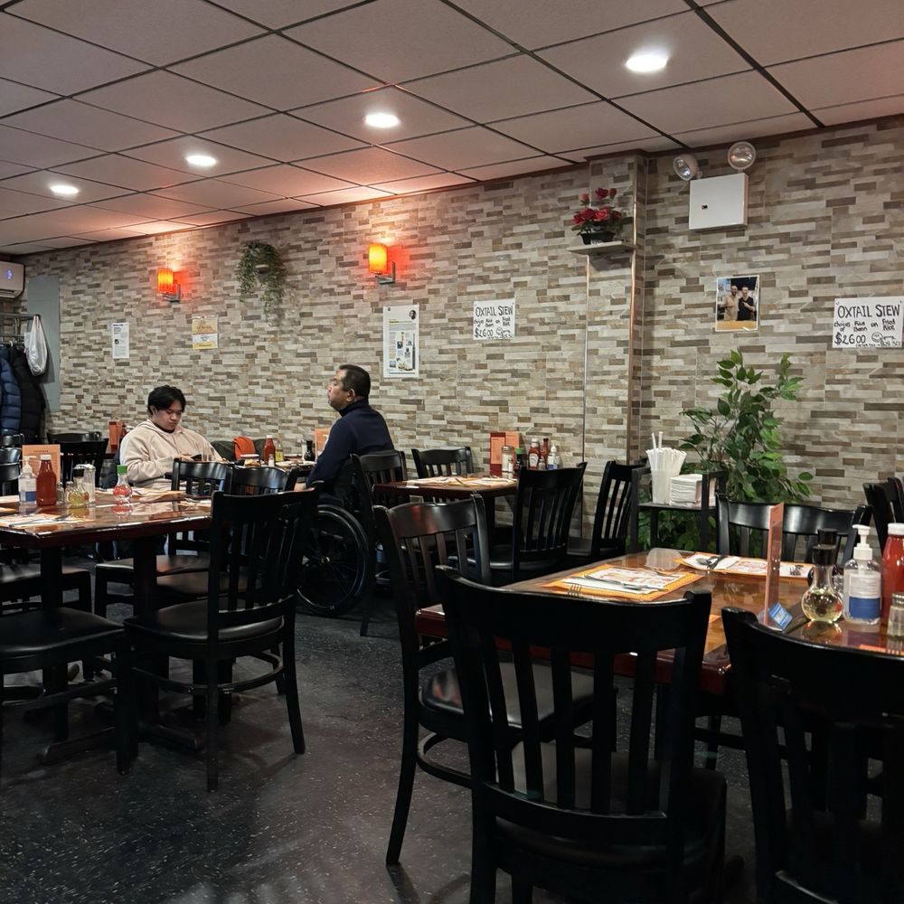 La Dinastia - Inside - Asian Fusion Near Me - New York, New York