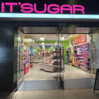 IT'SUGAR - Candy Stores Near Me - Santa Monica, California