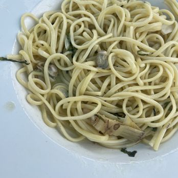 DRoccos Restaurant - Shrimp vognole (already removed the shells) - Italian Near Me - Occoquan, Virginia