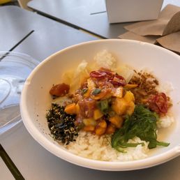 Spicy Hawaiian Ahi Poke Bowl Spicy Hawaiian Ahi Poke Bowl