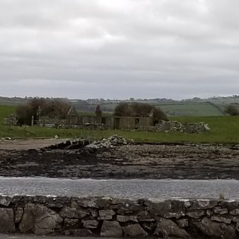 Rosses Point Beach - Ruins - Beaches Near Me - Rosses Point, SO