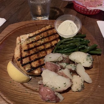 Bob Chinn's Crab House - Swordfish - Seafood Near Me - Wheeling, Illinois