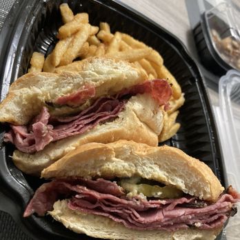 Studio Diner - Hot Pastrami Roll- tasty but understaffed 3/5 - American Near Me - San Diego, California