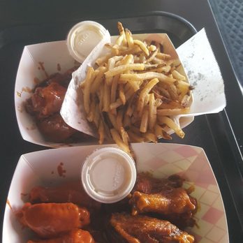 ATL Wings - Bottom toxic wings and atl spicy dry rub AMAZING top honey bbq and bomb af fries - Chicken Wings Near Me - Chandler, Arizona ATL Wings - Bottom toxic wings and atl spicy dry rub AMAZING top honey bbq and bomb af fries - Chicken Wings Near Me - Chandler, Arizona