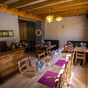 Chez Ghislaine - Photo de la salle du restaurant Chez Ghislaine - French Near Me - La Mure, 38 Chez Ghislaine - Photo de la salle du restaurant Chez Ghislaine - French Near Me - La Mure, 38