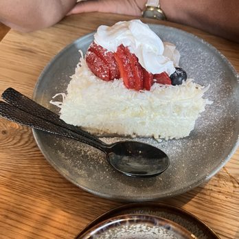 Paya Thai - Thai Near Me - Atlanta, Georgia