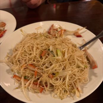 Red Lotus - Pork rice noodle - Chinese Near Me - West Yellowstone, Montana