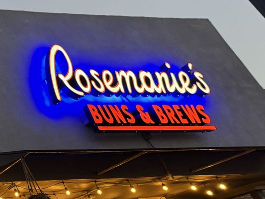 Rosemarie's Buns & Brews by null