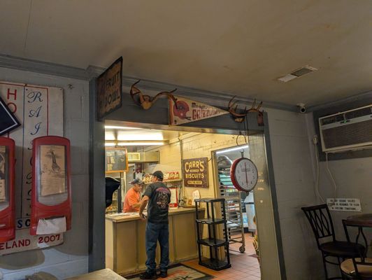 Elwood's Shack by null