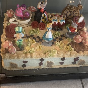 Angela's Eccentric Kitchen - Alice and wonderland cake !!! - Bakeries Near Me - Santee, California