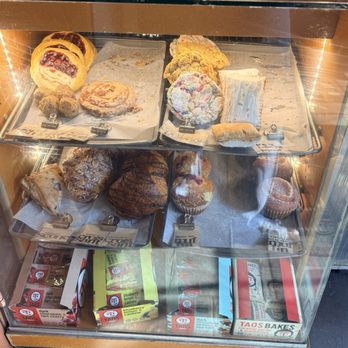 Hi Hat Coffee - Pastries - Coffee & Tea Near Me - Westwood Hills, Kansas Hi Hat Coffee - Pastries - Coffee & Tea Near Me - Westwood Hills, Kansas