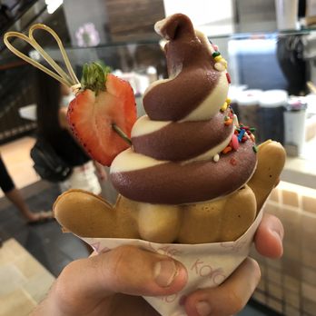 Kokoro Cafe - shaka boom bowl - Desserts Near Me - Honolulu, Hawaii Kokoro Cafe - shaka boom bowl - Desserts Near Me - Honolulu, Hawaii