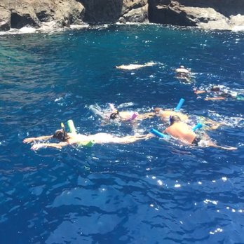 Maui Reef Adventures - Molokini drift snorkeling - Snorkeling Near Me - Ma'alaea, Hawaii Maui Reef Adventures - Molokini drift snorkeling - Snorkeling Near Me - Ma'alaea, Hawaii