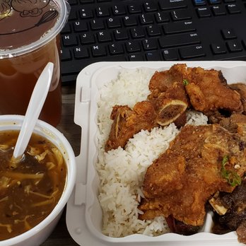 Jericho Foodcourt - Lunch special with white rice, beef ribs, soy braised pork ribs, fried pork chop, and hot and sour soup. Also got a winter melon iced tea. - Chinese Near Me - Mineola, New York
