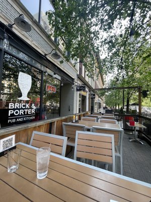 Brick and Porter by null