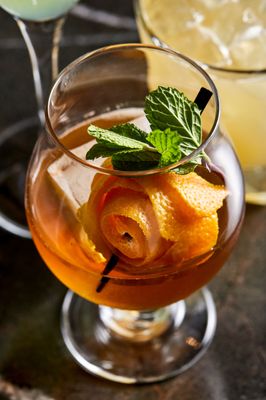 Charleston's Restaurant by null