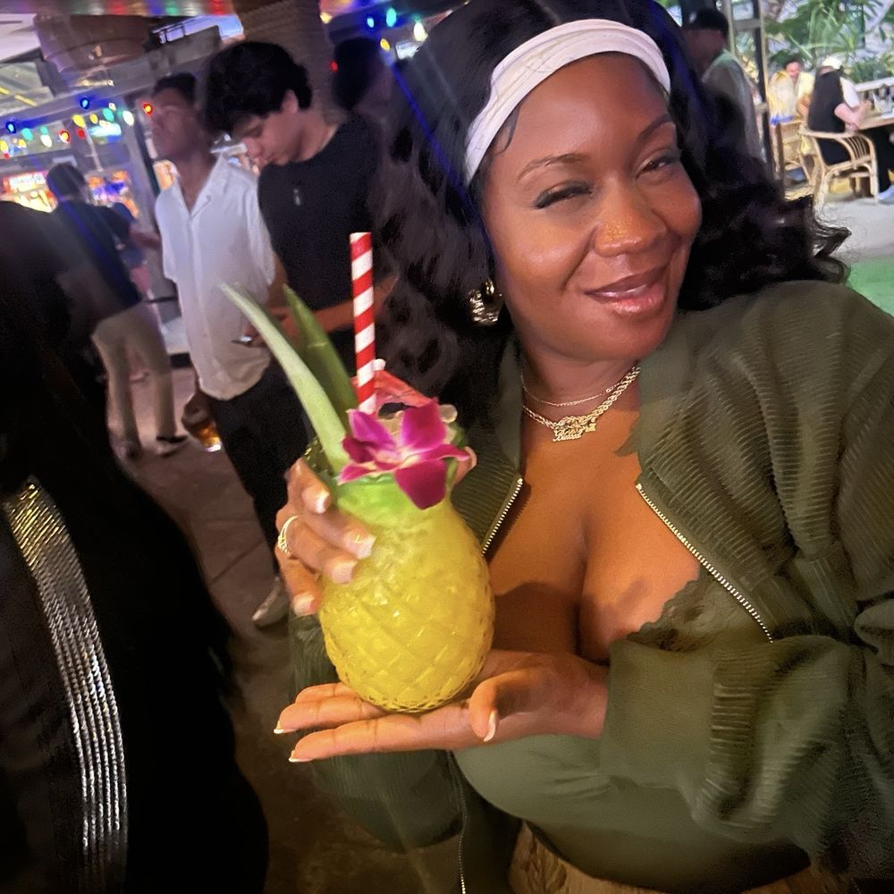Gin Rummy - Yesssss lol - Cocktail Bars Near Me - Marina del Rey, California