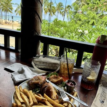 Lulu's Waikiki - The Bikini burger is so great!!!! The obviously make their own burger patties. Everything was just perfect! - Burgers Near Me - Honolulu, Hawaii Lulu's Waikiki - The Bikini burger is so great!!!! The obviously make their own burger patties. Everything was just perfect! - Burgers Near Me - Honolulu, Hawaii