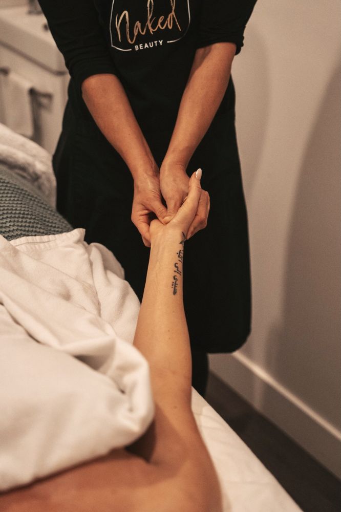 Deep Flow Healing Logo