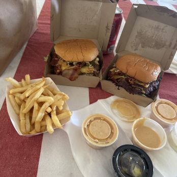 For The Win - Two single cheeseburgers with all the fixings you can get (lettuce tomato jalapeños pickles grilled onions) - Burgers Near Me - Whittier, California