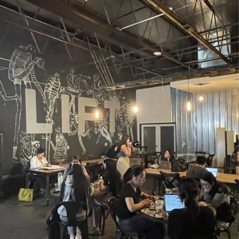 Lift Coffee Roasters - Seating area - Coffee & Tea Near Me - Riverside, California