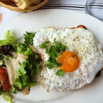 Café de Luna - Croque Madame - Cafes Near Me - Paris, 75 Café de Luna - Croque Madame - Cafes Near Me - Paris, 75