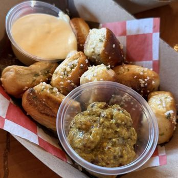 Seneca Stag Brewing - Bavarian Pretzel Bites - Brewpubs Near Me - Penn Yan, New York