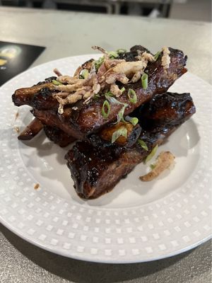 Settle Down Easy - Oakton Tasting Room by null