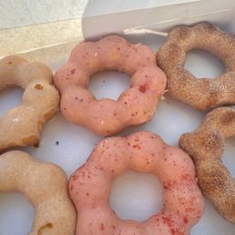 Yuzu, strawberry, churro Yuzu, strawberry, churro
