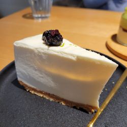 Hay Sushi - Hay cheesecake