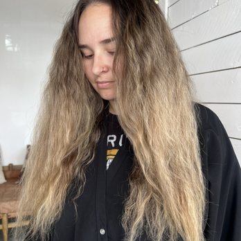 Agencé - Before after almost a year or grow out - Hair Stylists Near Me - Monrovia, California Agencé - Before after almost a year or grow out - Hair Stylists Near Me - Monrovia, California